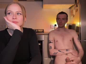 couple
        babyytonight cam image #4225004