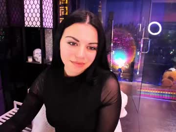 girl
        alma_pearl cam image #6236722