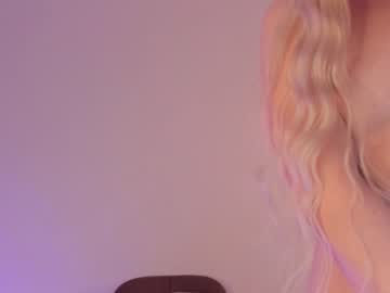 girl
        yolandabertha cam image #612504