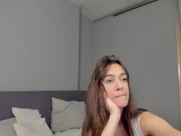 girl
        jenifferr_star cam image #6557399