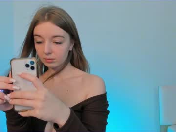 girl
        elizabeth__gray cam image #352403