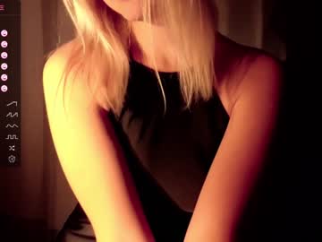 girl
        beverly_hillls cam image #4046442