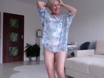 girl
        jasmin18v cam image #2660122