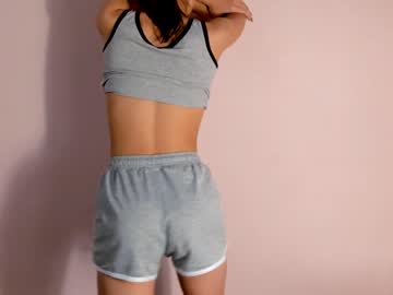 girl
        xyni_myni cam image #2954478