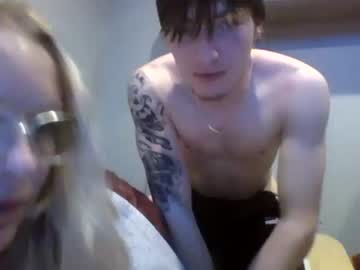 couple
        x_bookieblaster_x cam image #192176