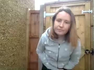 girl
        eatmypie69 cam image #2888463