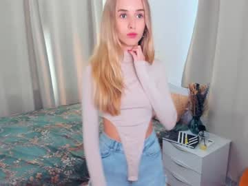 girl
        sunshine_lorri cam image #1869127