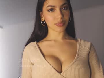 girl
        itsssssssme_lana cam image #5843671