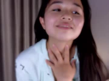 girl
        maudcoke cam image #7015727