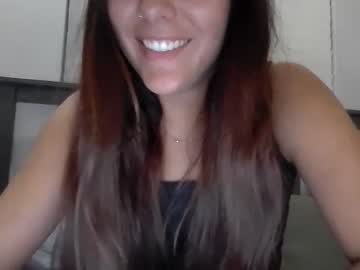 girl
        randy699669 cam image #2800890