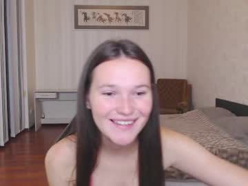 girl
        real_nature cam image #2735705