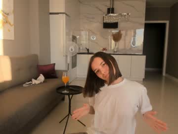 girl
        lindabecka cam image #2480029