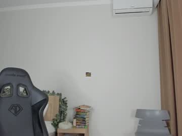 girl
        amilia4u cam image #3238842