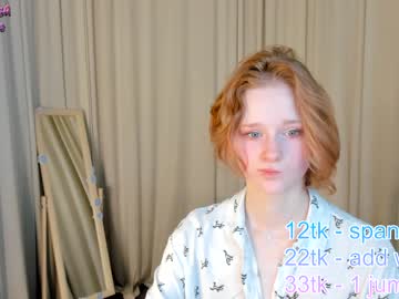 girl
        navy_blush cam image #3471711