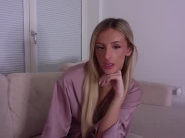 couple Cam Girls Get Busy With Their Dildos With No Shame with kaciandleon