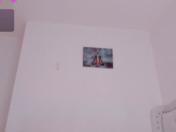 girl
        alexaworld cam image #6077976