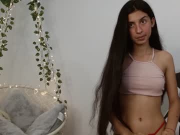 girl
        _sweetzoe_ cam image #578445