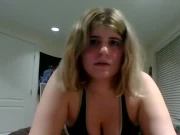 girl Cam Girls Get Busy With Their Dildos With No Shame with maddylake05