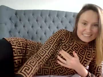 girl
        eatmypie69 cam image #3563657