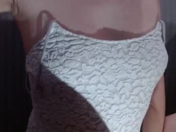 girl
        lillkit cam image #1039163