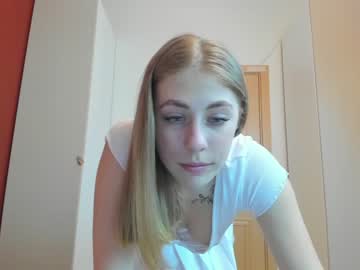 girl
        _strawbeerry_ cam image #1512926