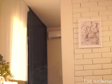girl
        northern_gracia cam image #6720177