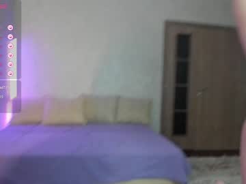 couple
        slola_li cam image #3012766