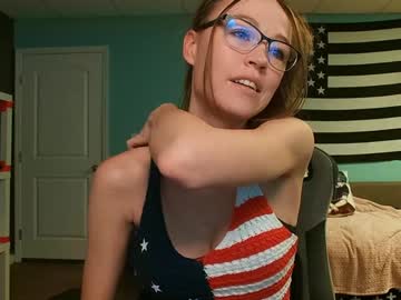 girl
        anabelleleigh cam image #6878432