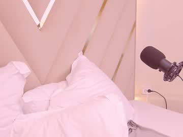 girl
        gwenbanks cam image #6527014