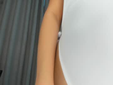 girl
        liavee cam image #4962899