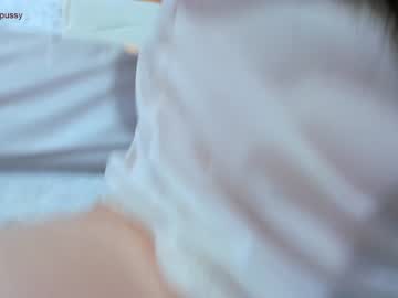 girl
        y_ivy_y cam image #1121870