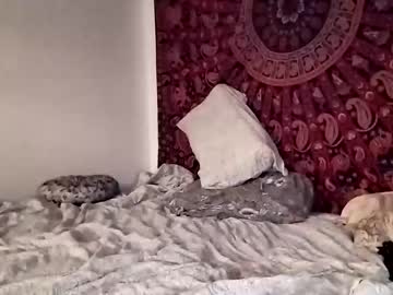 couple
        pari30m25n cam image #2115396