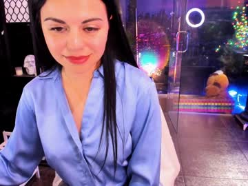 girl
        alma_pearl cam image #5490310