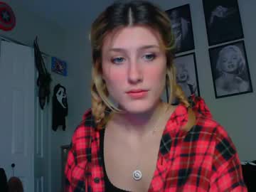girl
        briadominick cam image #5041190
