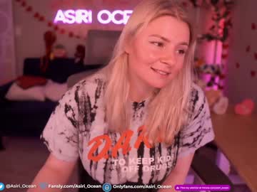 girl
        asiri_ocean cam image #3571793