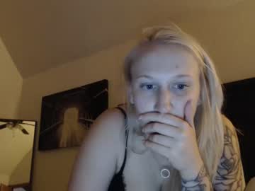 couple
        thatblondebaby710 cam image #2591923