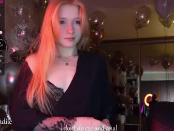 girl
        bestblondiiecb cam image #1117154