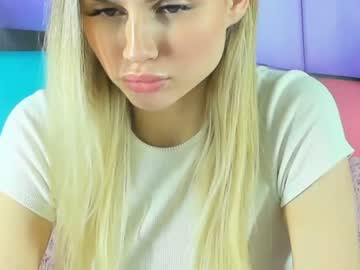 girl
        nikkitun cam image #337325