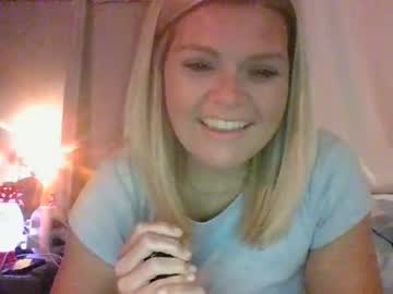 girl
        bayybaee21 cam image #5100397