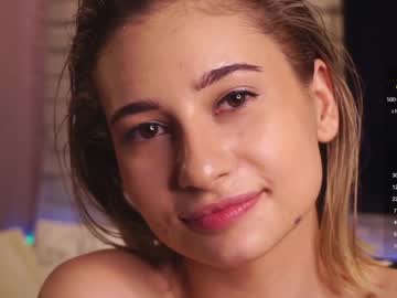 girl
        ameliajasmina cam image #2978647