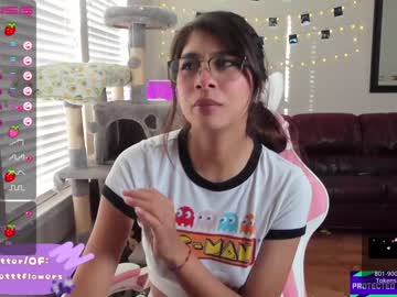 girl
        violetttflowers cam image #1808206
