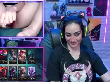 girl Cam Girls Get Busy With Their Dildos With No Shame with mature_gamer