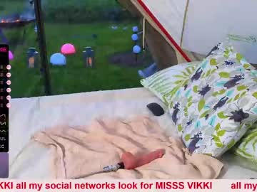 girl
        misss_viki cam image #1686794