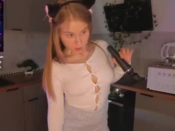 girl Cam Girls Get Busy With Their Dildos With No Shame with kattyrose6