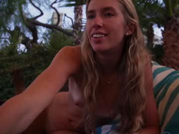 girl
        lucy_gooosey cam image #5264653