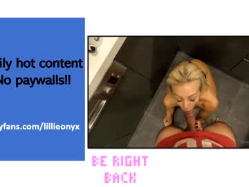 girl
        lillieonyx cam image #140558