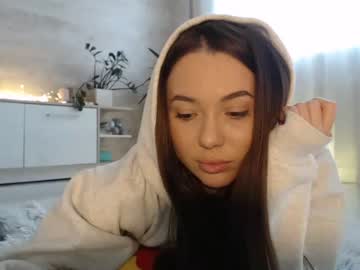 girl
        meryfoxxx cam image #2852837