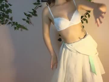 girl
        teresabriggs cam image #2520829
