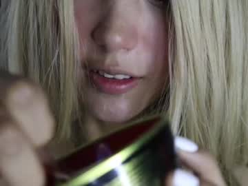 girl
        wendy_daniela cam image #2935059