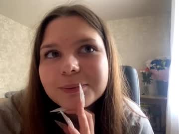 girl Cam Girls Get Busy With Their Dildos With No Shame with kitty_shy89
